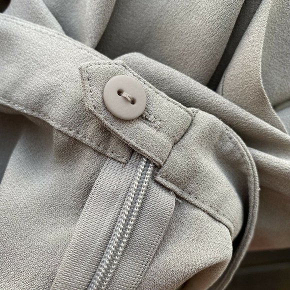 Women’s Eileen Fisher Silk Georgette Crepe Cropped Pants Taupe Size 8 - Picture 4 of 7